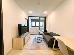 For RentCondoRatchadapisek, Huaikwang, Suttisan : Property Code YHEE073 Rent XT Huaikhwang