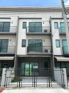 For SaleTownhouseRama5, Ratchapruek, Bangkruai : Townhouse for sale, Baan Klang Muang Ratchaphruek-Rama 5, new house, never lived in.