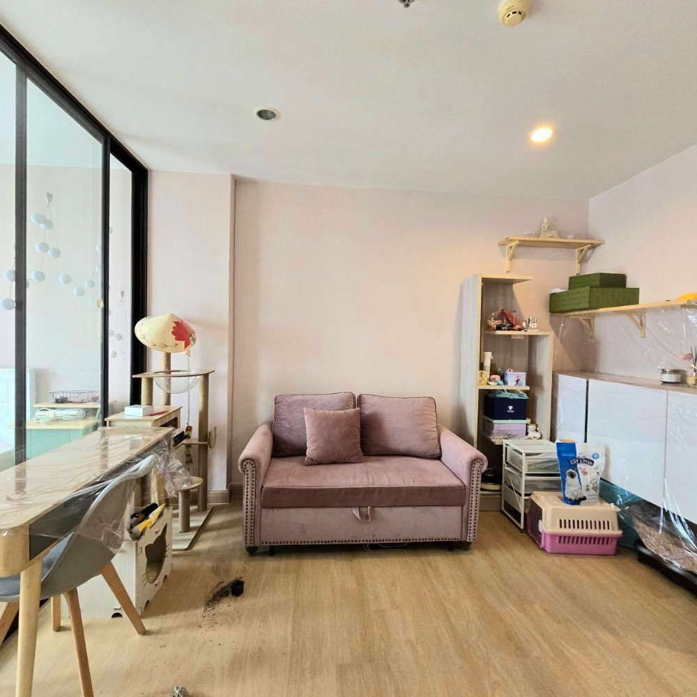 For RentCondoBang Sue, Wong Sawang, Tao Pun : 👑 The Tree Interchange 👑 1 bedroom, 36 sq m., 9th floor, south side, beautiful room, fully decorated, has furniture, ready to move in.