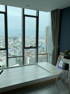 For SaleCondoWongwianyai, Charoennakor : Property code Bp0336 The Key Sathorn - Charoenrat, room size 88.92 sq m, 2 bedrooms, 2 bathrooms, 21st floor.