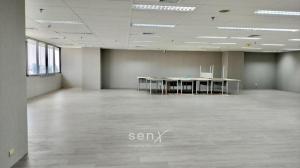 For RentOfficeKhlongtoei, Kluaynamthai : Office Space for Sale and Rent. Meeting Room Provided. 1-Year Contract Accepted. Near MRT Lumpini Ne ...