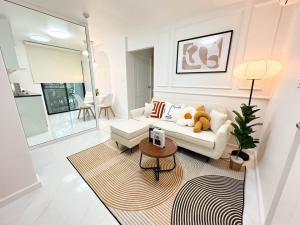 For SaleCondoBangna, Bearing, Lasalle : Property code Bp0351 I Condo Sukhumvit 105, room size 46.72 sq m, 2 bedrooms, 2 bathrooms, 1st floor.