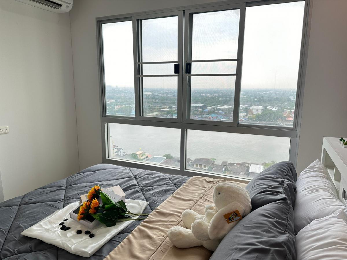 For SaleCondoRattanathibet, Sanambinna : This room is for sale❗ Condo, Chao Phraya River view, high floor, very beautiful view, only 1.79 million baht, get a chill atmosphere like staying at a resort in Nonthaburi, near Rama V Bridge.