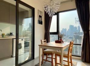 For RentCondoSukhumvit, Asoke, Thonglor : Rhythm Sukhumvit 36 - 38 Condo for rent near BTS Thonglor walk 3 minutes