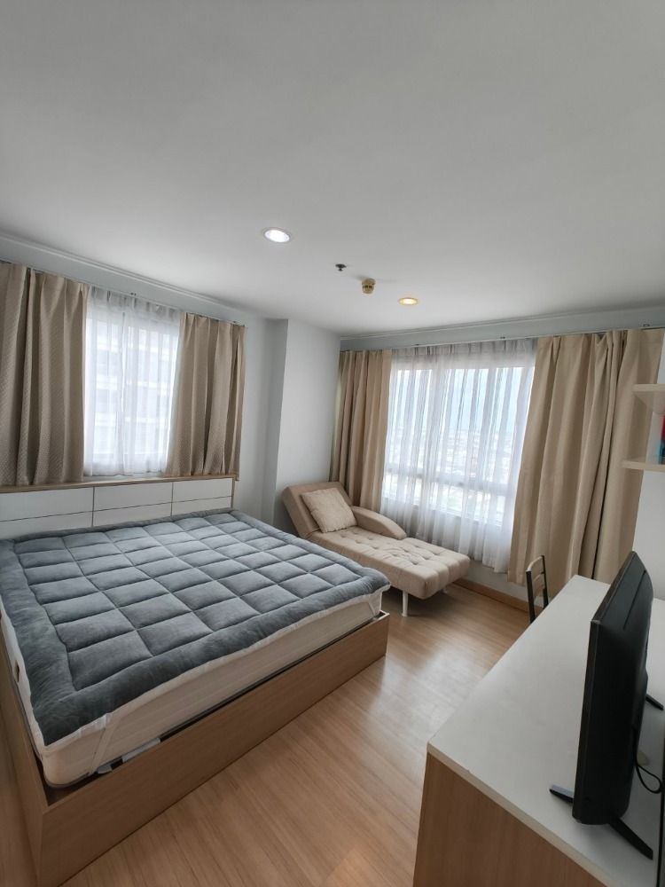 For RentCondoKasetsart, Ratchayothin : Condo for rent Centric Scene Ratchavipa (Centric Scene Ratchavipa) 2 bedrooms, 2 bathrooms, 1 living room with balcony, living room, spacious kitchen, 75 sq m. // 
 
  
 You can make an appointment to view the room. Minimum rental contract is 1 year 
. Re