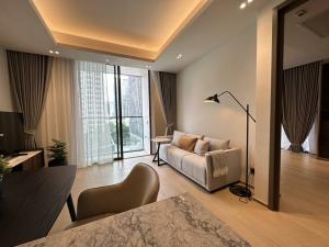 For RentCondoWitthayu, Chidlom, Langsuan, Ploenchit : Tonson One Residence 1 bed for Rent!