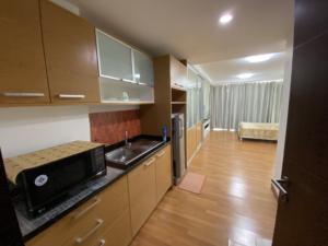 For SaleCondoRama 8, Samsen, Ratchawat : Condo for sale at Baan Samsen with tenants