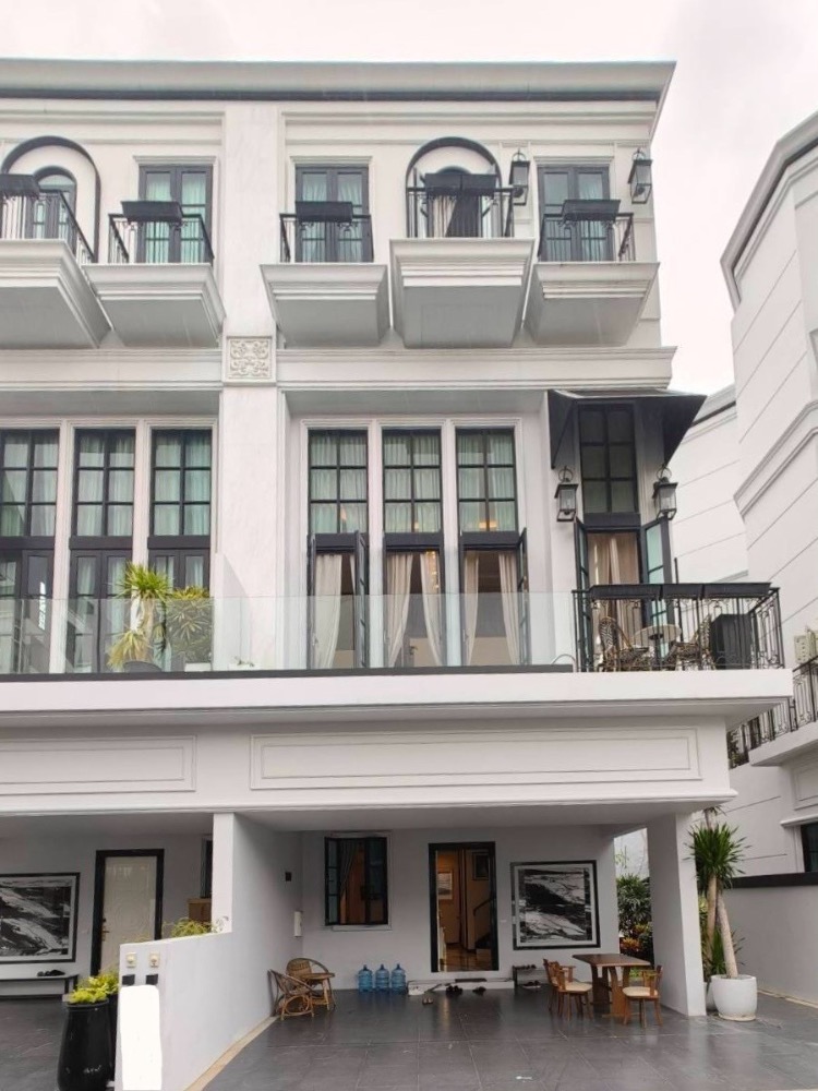 For RentHouseSukhumvit, Asoke, Thonglor : House for Rent near Ekkamai-Thonglor Maison Blonche Sukhumvit 67