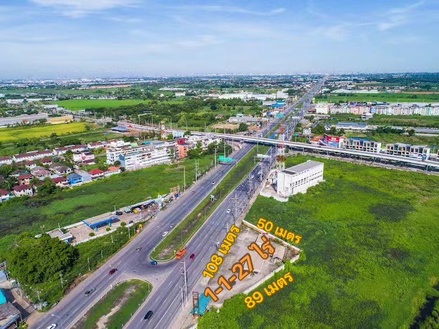 For SaleLandMin Buri, Romklao : Commercial location, on the main road, suitable for investment! The center of Nong Chok!! Land for sale 1-1-27 rai, on Suwinthawong Road