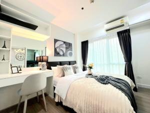 For SaleCondoChaengwatana, Muangthong : Urgent sale 💥The Key Chaengwattana💥Photos from the actual room Decorated and ready to move in. Beautiful room, cheap price.