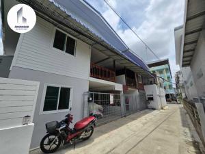 For SaleTownhousePhitsanulok : House for sale in the middle of the city near Bangkok Hospital, Phitsanulok, 144.00 sq m.