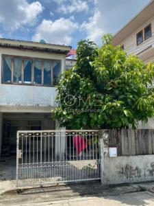 For SaleTownhouseYothinpattana,CDC : Townhouse Sriwara Road / 2 Bedrooms (SALE WITH TENANT) JANG041
