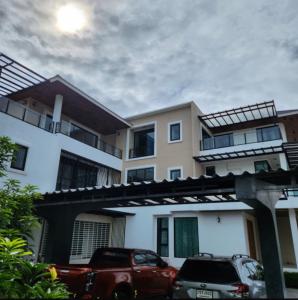 For SaleHouseOnnut, Udomsuk : 3-story detached house for sale, Soi Sukhumvit 101, beautiful, big house, lots of space, with elevator, near BTS Punnawithi. If interested, contact Line @841qqlnr