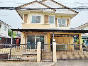 For SaleHouseKhon Kaen : Single house for sale, Chollada Village, Mueang Khon Kaen, 2 story detached house, near Bueng Nong Khot. Good location in the city Nice atmosphere to live in Near the department store, convenient travel.