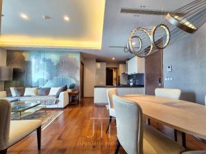 ให้เช่าคอนโดสุขุมวิท อโศก ทองหล่อ : *Quattro by Sansiri*  105sqm 3bed corner unit for rent in Thonglor area.