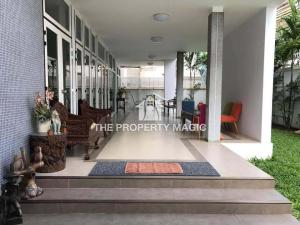 For RentHouseAri,Anusaowaree : 2-story detached house, good location, beautifully decorated, for rent in Monument-Phaya Thai area. Near Phramongkutklao Hospital