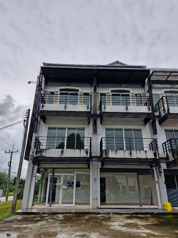 For RentShophousePhangnga : For rent, office building and warehouse in Khok Kloi, Phang Nga.