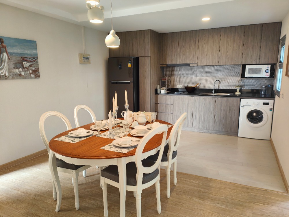 For SaleCondoChaengwatana, Muangthong : Condo for sale, Riviera Up Muang Thong Thani, near Impact arina Muang Thong Thani, Tiwanon Road, size 118 sq m, 3 bedrooms, 3 bathrooms, price 4.39 million, interested 097 - 465 5644 T.C HOME