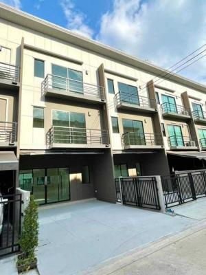 For RentTownhouseOnnut, Udomsuk : For rent, Baan Klang Muang Srinakarin On Nut, Soi On Nut 70/1.