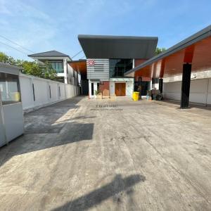 For RentWarehouseBang kae, Phetkasem : Warehouse/office for rent, Phetkasem, Bang Khae District, Bangkok, area 750 sq m.