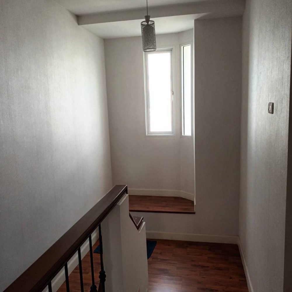 For RentTownhousePinklao, Charansanitwong : 3-story townhome for rent, near MRT Tha Phra, Chuan Chuen Village, Charan 3