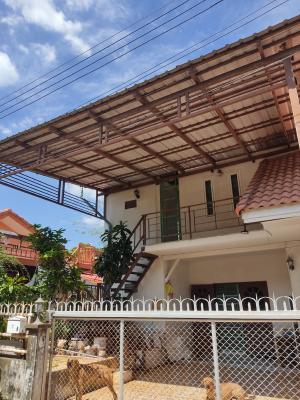 For SaleTownhousePak Chong KhaoYai : Semi-detached house for sale, Pak Chong District, mountain view as per condition.