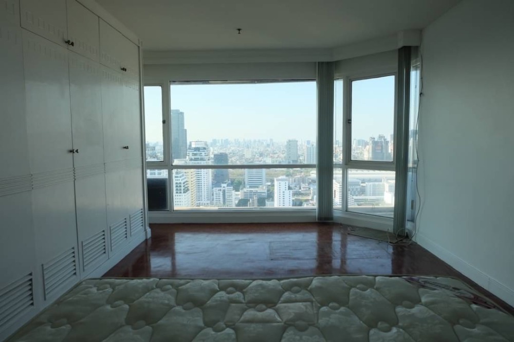 For SaleCondoNana, North Nana,Sukhumvit13, Soi Nana : P-94324: Condo for sale, Sukhumvit Suite, Sukhumvit, Khlong Toei Nuea, Watthana, 2 bedrooms, ready to move in, cheap price.