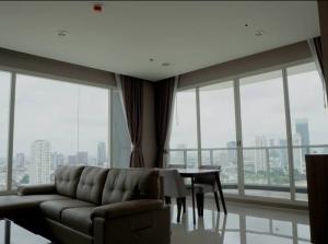 For RentCondoSathorn, Narathiwat : Condo for rent, Maenam Residence, Charoen Krung, near BTS Saphan Taksin, large room, Chao Phraya River view.