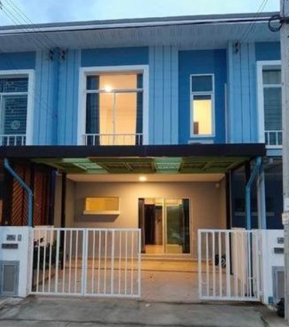 For RentTownhouseNonthaburi, Bang Yai, Bangbuathong : *Air conditioning in every room, extension in front and back of the house* For rent, 2-storey townhouse, J City Village, Rattanathibet - Bang Bua Thong, next to Bang Bua Thong Market