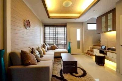 For RentTownhouseOnnut, Udomsuk : NTR113 3-story townhome for rent, The Private Sukhumvit 97/1, townhome on Sukhumvit Road, 3 floors, very good location.