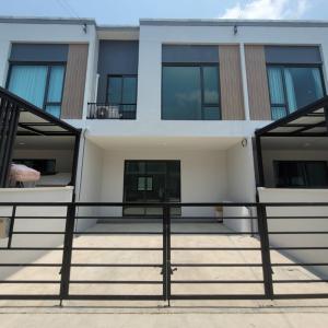 For RentTownhousePathum Thani,Rangsit, Thammasat : For sale/rent, 2-story townhome, width 5.5 meters, Pleno Vibhavadi - Donmueng.