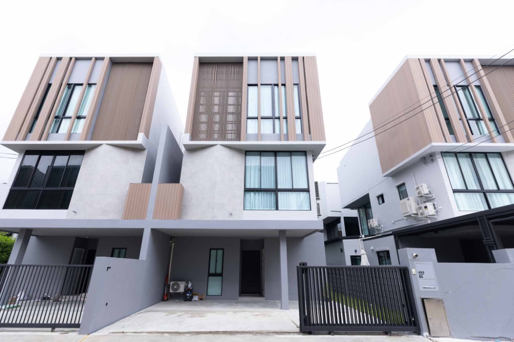 For SaleHouseBang kae, Phetkasem : 💙 For sale THAWEE Phetkasem - Kanchanaphisek, 3-story semi-detached house, minimalist style💙 Call. 062-2962295 NI // Line id : @enrichagent