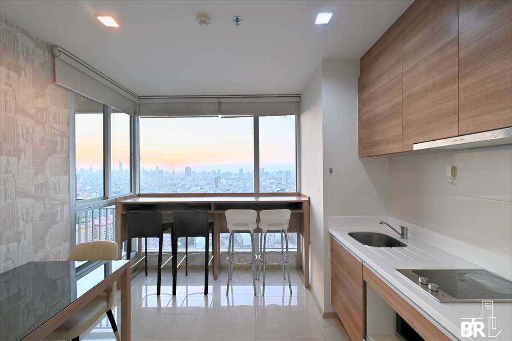 For RentCondoRatchadapisek, Huaikwang, Suttisan : RHYTHM Ratchada-Huaikhwang - 1b1b 46 sqm MRT Huaykhwang 0m.