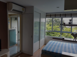 For RentCondoRamkhamhaeng, Hua Mak : For Rent Lumpini Ville Ramkamhaeng 26 Building E Floor 3  green view adorable unit big wardrobe built-in furniture 28 sqm 8000THB/mo