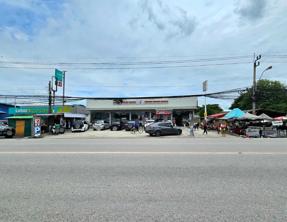 For SaleLandNonthaburi, Bang Yai, Bangbuathong : Land for sale, area 140 square wah, with a 20-year lease contract with 7-11 Phimarat branch, including rental fee for placing 6 more ATMs, located on Ban Kluai-Sai Noi Road, Phimonrat Subdistrict, Bang Bua Thong District, Nonthaburi Province.