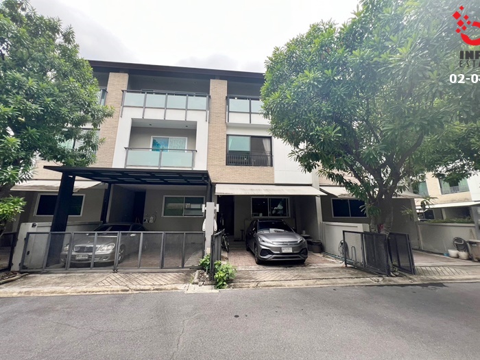 For SaleTownhouseKaset Nawamin,Ladplakao : 3-story townhome for sale, Private Nirvana Life Exclusive Village, area 30.8 square meters, Pradit Manutham Road.