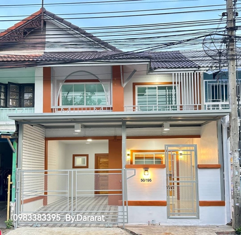 For SaleTownhouseNonthaburi, Bang Yai, Bangbuathong : For sale: 2-storey townhouse, wide frontage, Pruksa Village 3, Bang Bua Thong, newly renovated, ready to move in, free transfer