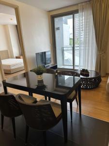 For RentCondoSukhumvit, Asoke, Thonglor : (for rent) Via Botani Sukhumvit 47 near BTS Thonglor