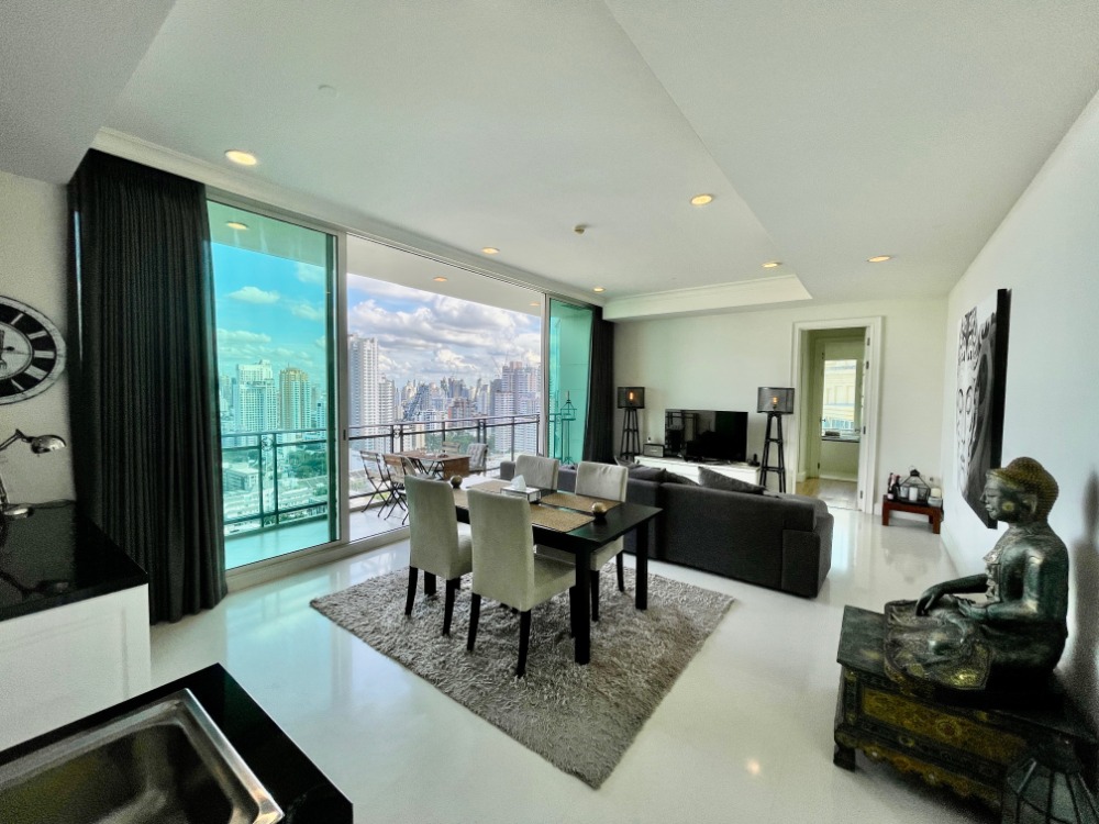 For SaleCondoSukhumvit, Asoke, Thonglor : ♦ Nice view ♦ 25up floor, 112.00 sq.m. | 2 Bedrooms, 2 Bathrooms, Fully Furnished | Near SWU 2 mins., MRT Sukhumvit 3 mins., BTS Asoke 4 mins., Terminal 21 5 mins.