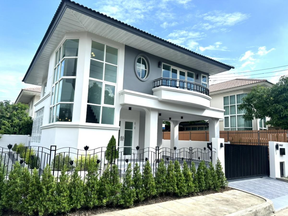 For SaleHouseMin Buri, Romklao : Luxury corner house, on the main road, Rom Klao, Suvarnabhumi location