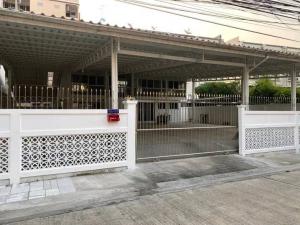 For RentHouseLadprao, Central Ladprao : Single house for rent, Lad Phrao 29, newly decorated, large house in the heart of Lad Phrao🏘💸🎊