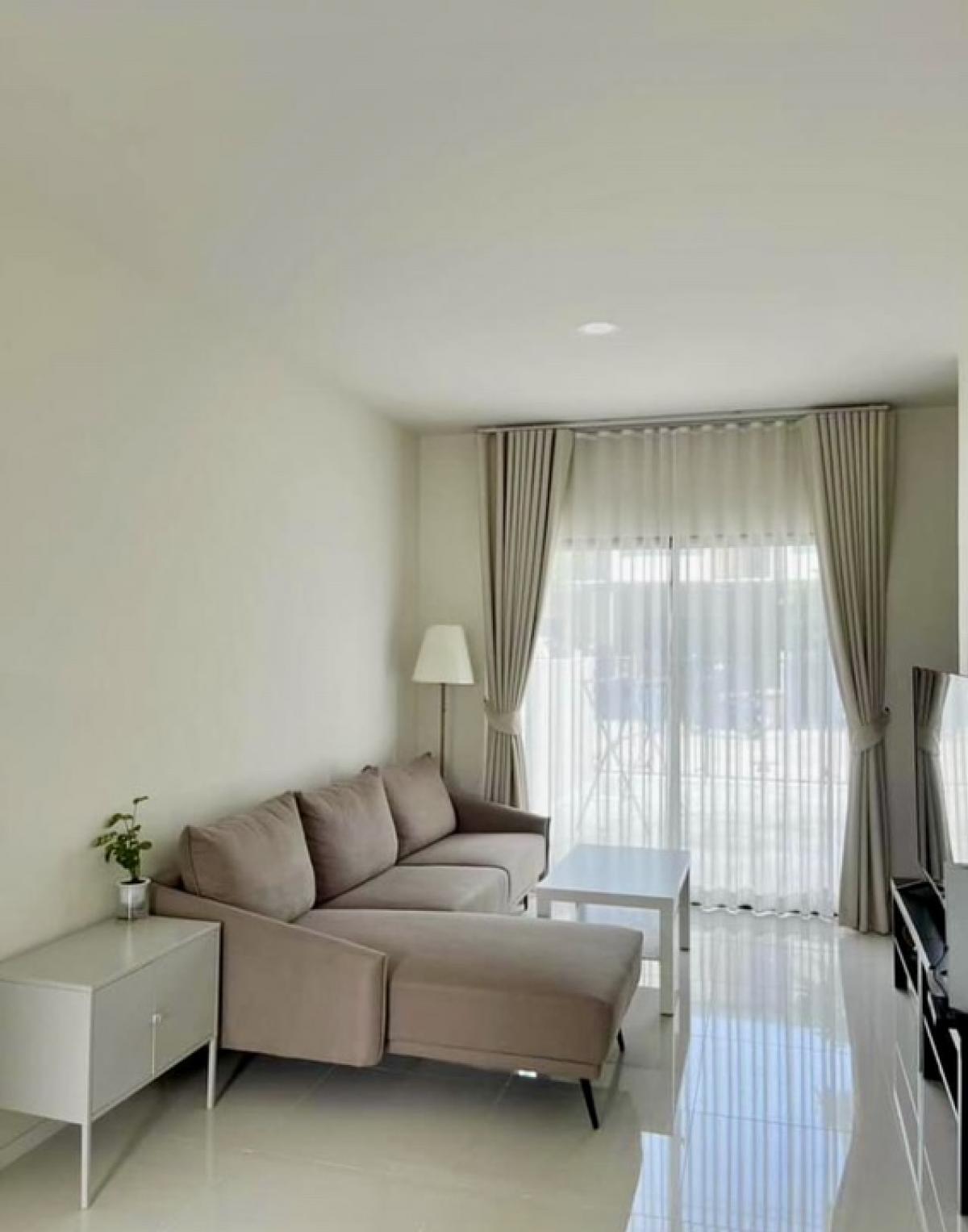 For RentTownhouseBangna, Bearing, Lasalle : 🌟For rental Townhome Altitude KRAF Bangna Townhome 3 storeys 2 Bedrooms/2 Bathrooms. Fully furnished and decorated. Nearby Mega Bangna.🔑Rental Fee 30,000 THB/Month