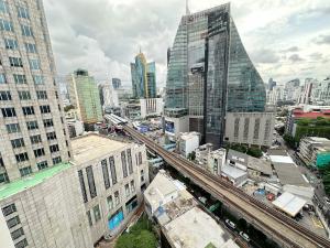 ขายคอนโดสุขุมวิท อโศก ทองหล่อ : ขายถูก!! คอนโดใจกลางเมือง ใกล้terminal 21 ห้องกว้าง86ตร.ม 2ห้องนอน ซิตี้สมาร์ท สุขุมวิท18