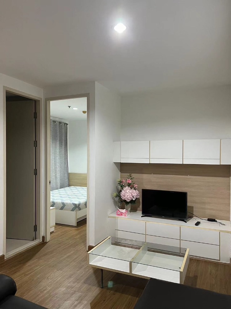 For RentCondoPattanakan, Srinakarin : For rent: The Parkland Srinakarin (The Parkland Srinakarin) has a walk-in closet, size 40.40 sq m., near MRT Sri Lasalle, ready to move in