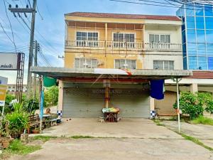 For SaleShophousePhetchabun : Commercial building, 3 floors, 2 units, next to Victory Monument intersection. Pho Khun Pha Mueang, Phetchabun