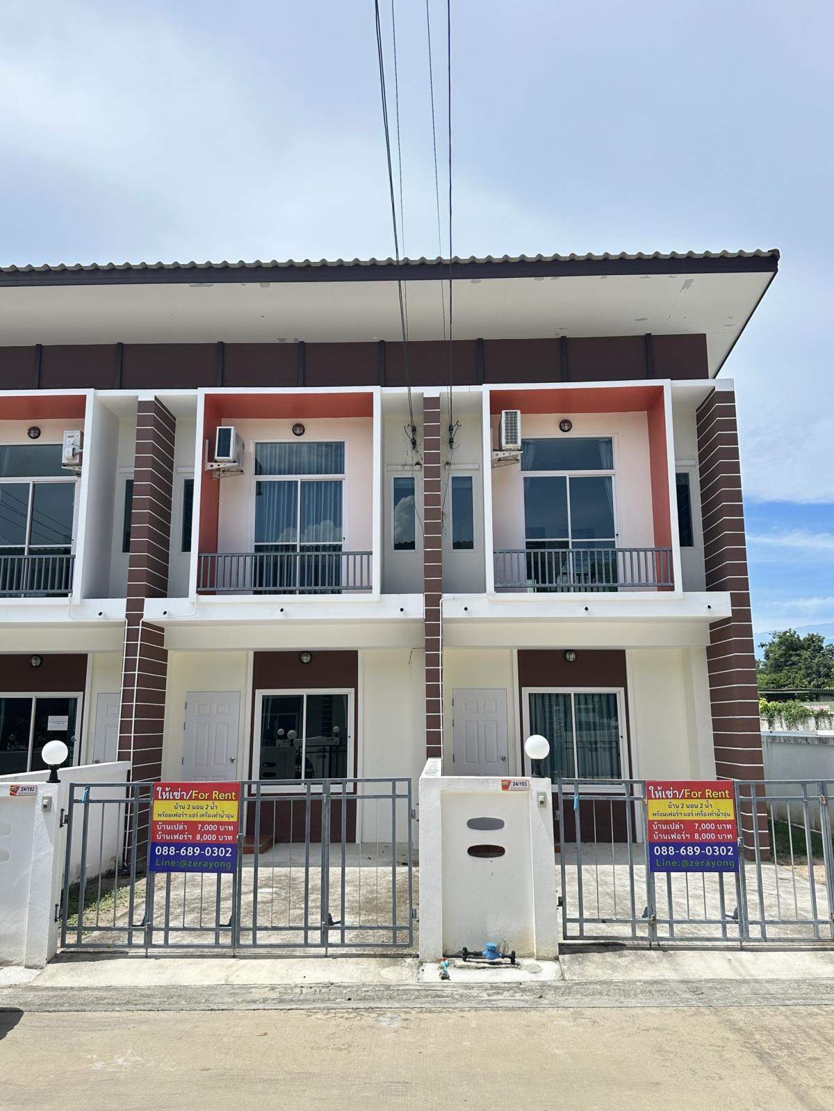 For RentTownhouseRayong : New townhome for rent, Ban Chang, Rayong, 2 bedrooms, 2 bathrooms, with furniture, near U-Tapao Airport.