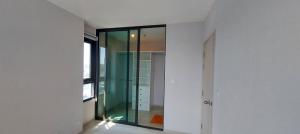 For SaleCondoPinklao, Charansanitwong : #Selling at a loss #Urgent sale #Selling below the government appraised price Condo Life Pinklao (Life) 2 bedrooms (corner room) 15th floor **Next to the MRT Bang Yi Khan station, opposite Indy Market.