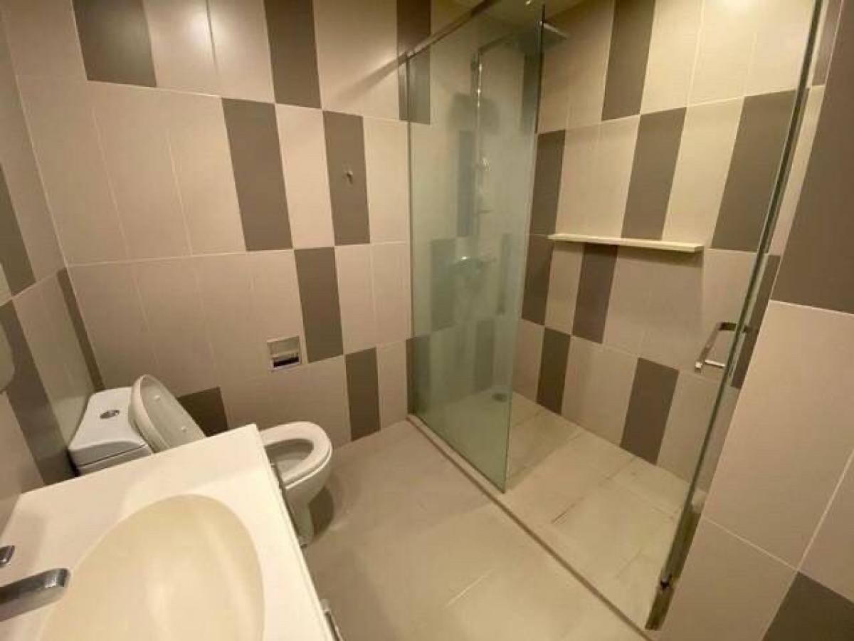 For RentCondoSapankwai,Jatujak : For urgent rent: Onyx Phaholyothin (Onyx Phaholyothin), property code #WE1030. If interested, contact @condo19 (with @ as well). Want to ask for details and see more pictures. Please contact and inquire.