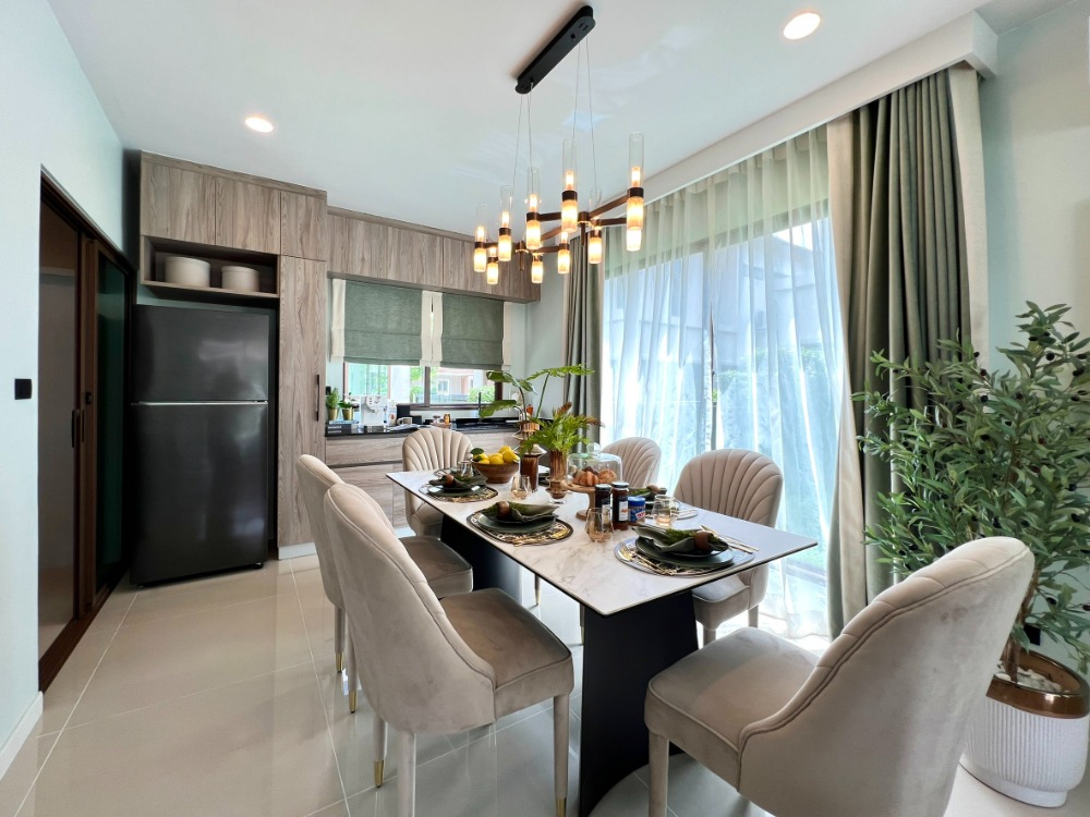 For SaleHousePattanakan, Srinakarin : Cheapest sale, new house, reduced by a million, Burasiri house, Bangkok-Kreetha, size 57.5 sq m., usable area 196 sq m.