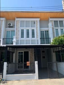 For SaleTownhouseNawamin, Ramindra : For sale: 2-story townhouse, area 16.6 sq m., Golden Town Village. Ramintra-Khubon, Khubon Road 27, Intersection 17, Tha Raeng Subdistrict, Bang Khen District, Bangkok Province (Ready to move in)